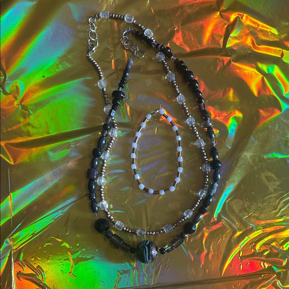 Elegant Black and Silver Beaded Necklace